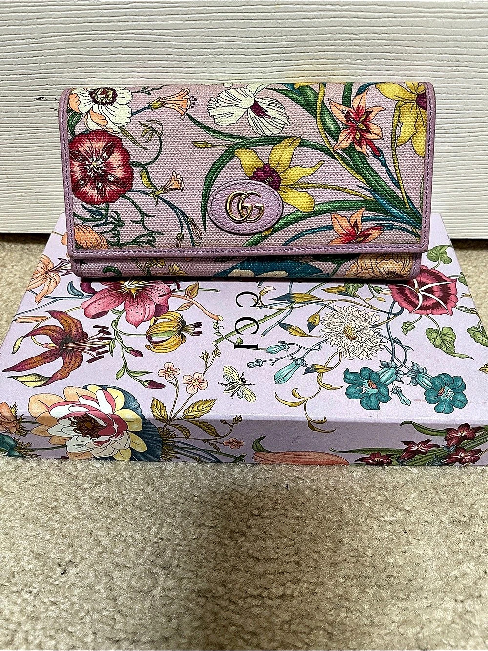 Gucci Flora Canvas Chain Wallet Lavender Purple & Multicolor